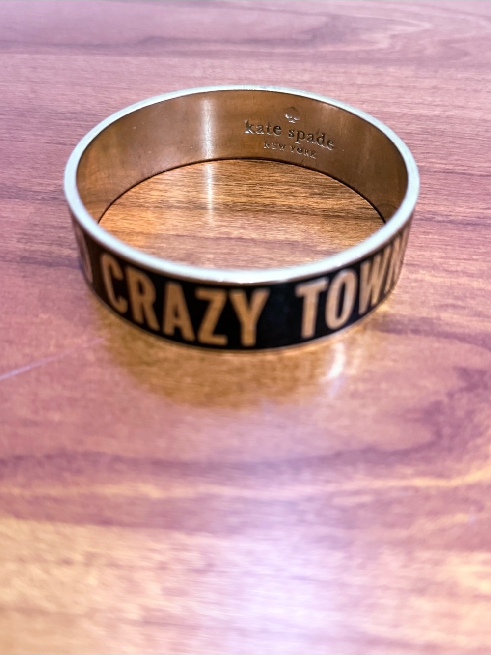 kate spade black and gold 'CRAZY TOWN' enamel logo bangle - Picture 6 of 6